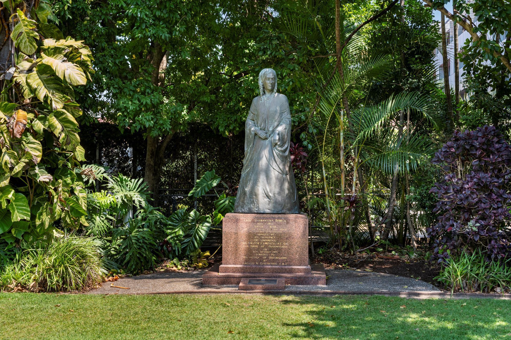 Lady Bowen - Perides Art Projects